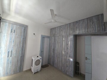 Bathroom in 2 BHK Apartment at Suncity Avenue 76, Sector 76 – for Rent