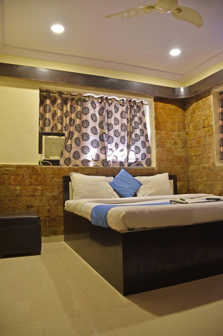 Bedroom, sher-e-punjab 6+ Bedroom 4500 Sq.Ft. Penthouse In Andheri East Mumbai 8922922