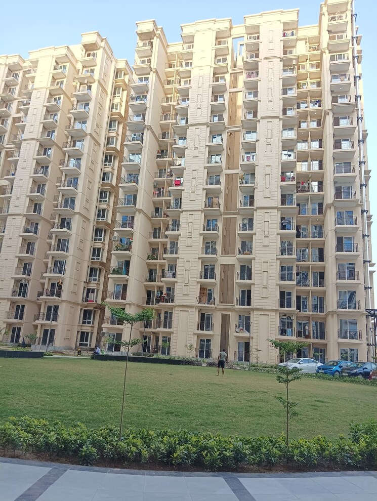 Exterior View, signature-global-the-millennia 2 Bedroom 1050 Sq.Ft. Apartment In Sector 37d Gurgaon 8922921