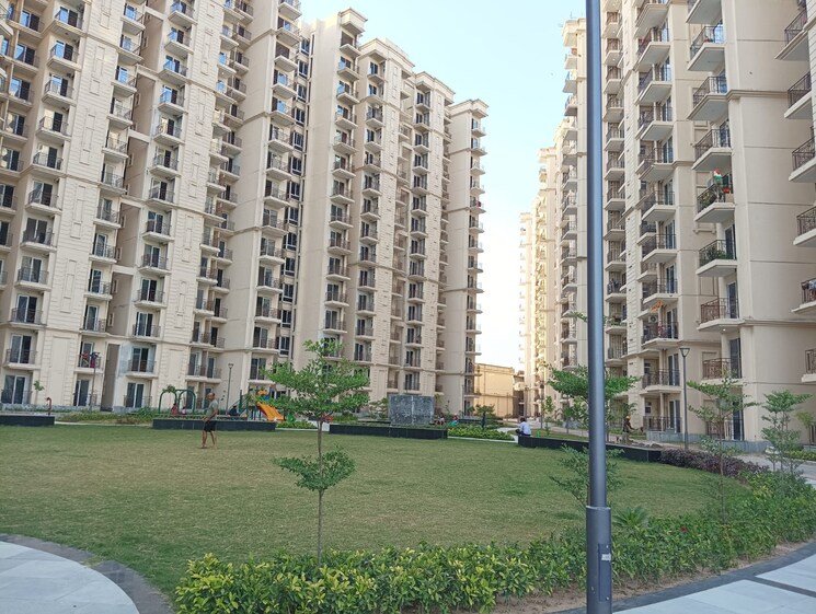 Exterior View, signature-global-the-millennia 2 Bedroom 1050 Sq.Ft. Apartment In Sector 37d Gurgaon 8922921