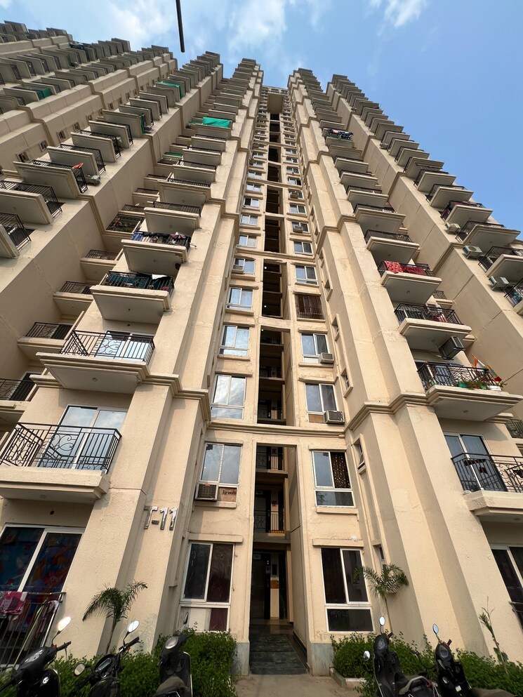 Exterior View, signature-global-the-millennia 2 Bedroom 1050 Sq.Ft. Apartment In Sector 37d Gurgaon 8922921