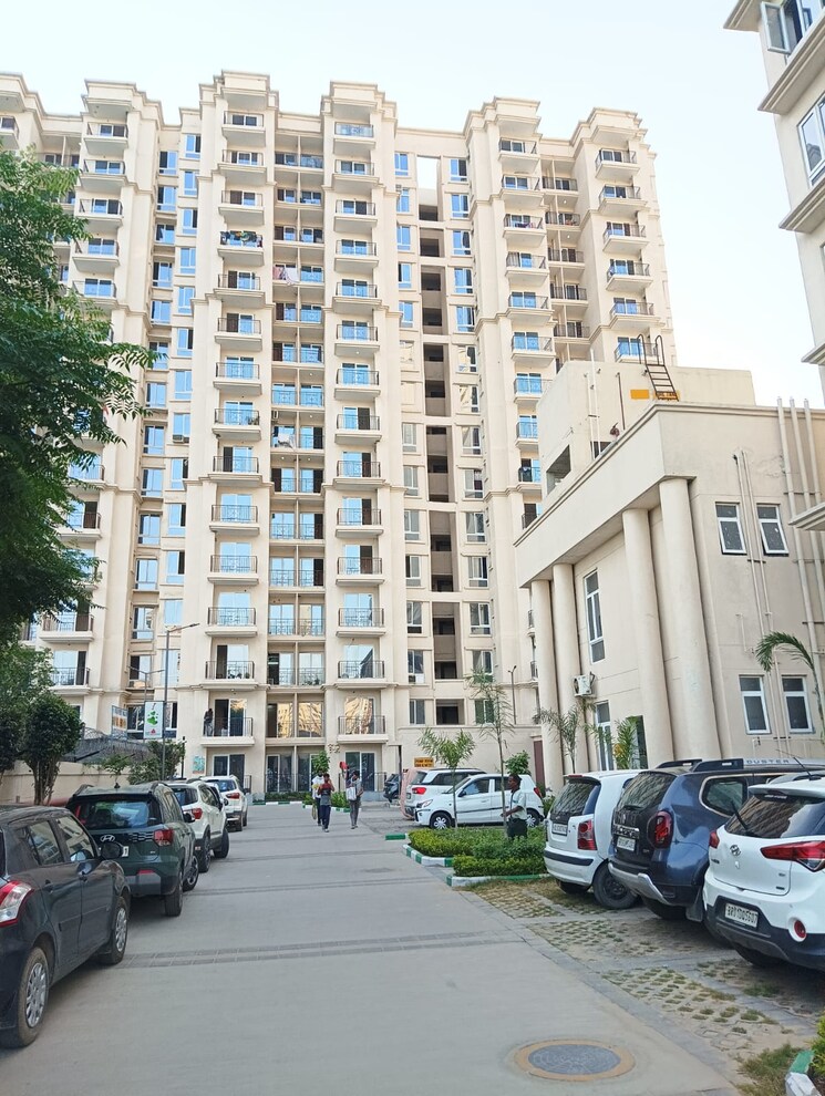 Exterior View, signature-global-the-millennia 2 Bedroom 644 Sq.Ft. Apartment In Sector 37d Gurgaon 8922948