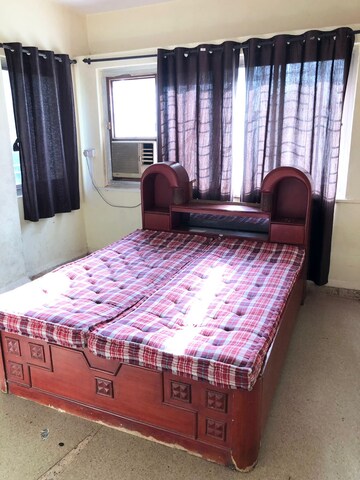 Bedroom in 3 BHK Apartment at Rajas Society – for Rent