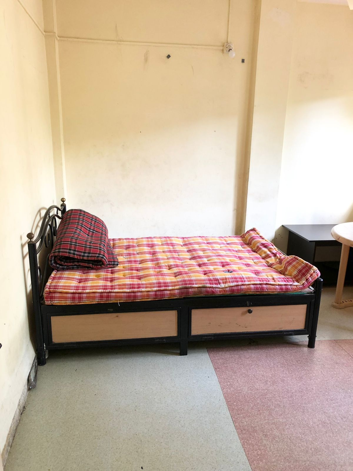 3 BHK Apartment For Rent in Rajas Society