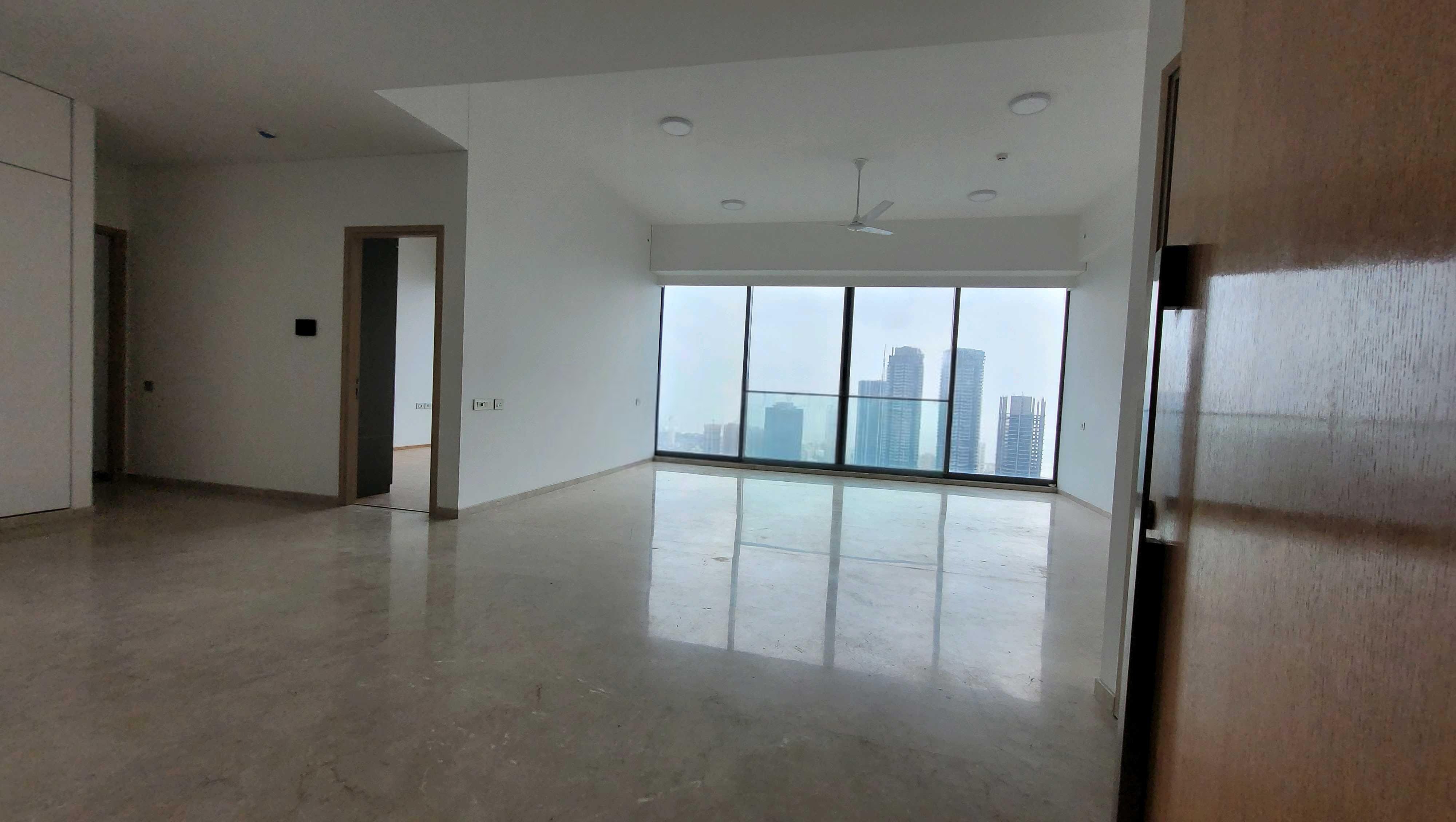 4 BHK + Servant Room Apartment For Rent in Rustomjee Crown