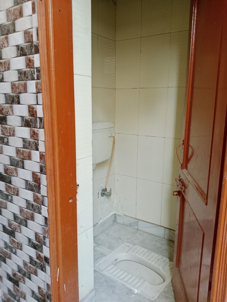 Bathroom, huda 2 Bedroom 842 Sq.Ft. Independent House In Huda Panipat 8922991