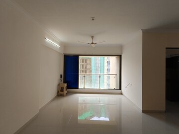 Furnished Amenities in 2 BHK Apartment at Kalpataru Radiance, Goregaon West – for Rent