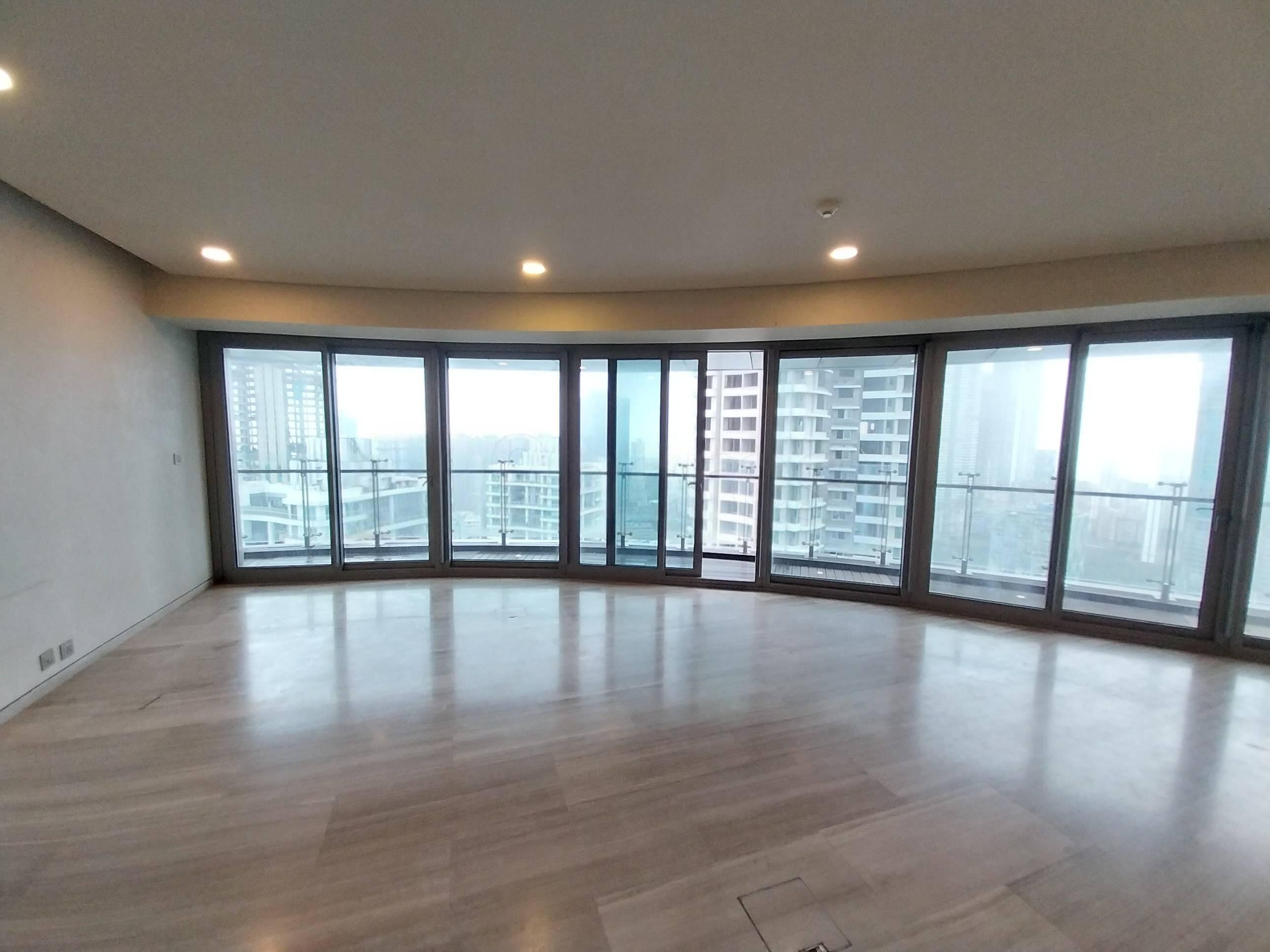 4 BHK + Servant Room Apartment For Rent in  Lodha World Towers, Worl