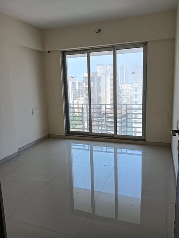 2 BHK Apartment For Rent in Solitaire Heights, Malad West