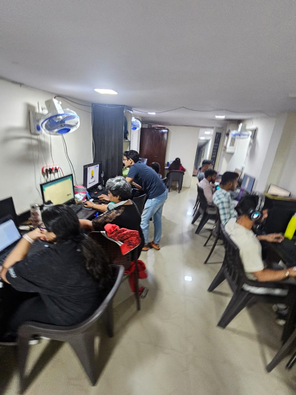 Co-working Space For Rent in Samruddhi CHS Goregaon West