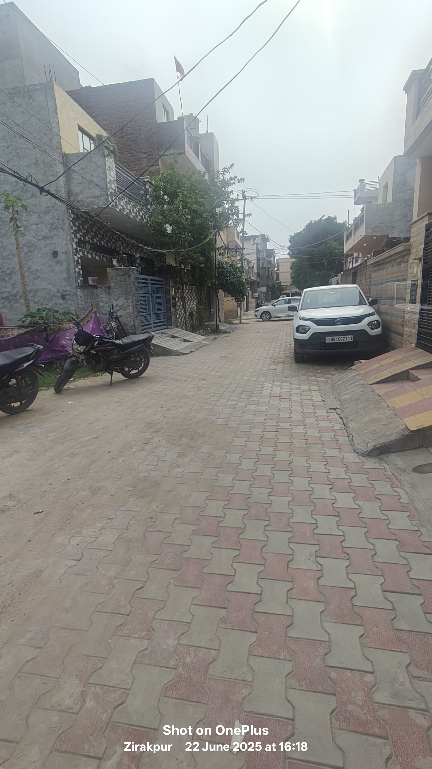 3 BHK + Servant Room Villa For Sale in D R Estate 