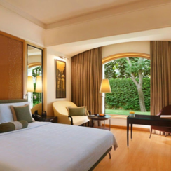 3.5 BHK + Servant Room Builder Floor For Sale in MKS County