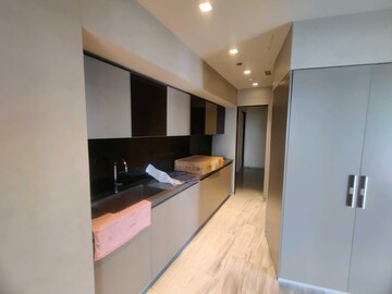 Bedroom in 4 BHK Apartment at Upper Worli – for Rent