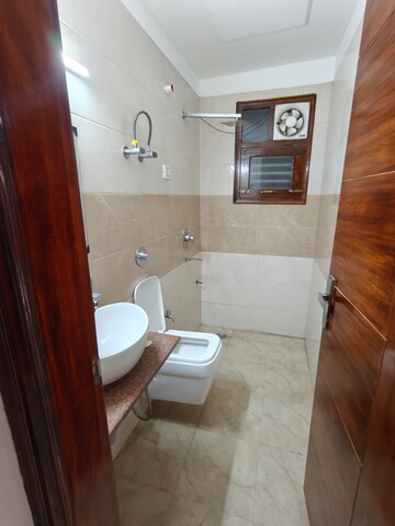 Bathroom in 3 BHK Builder Floor at Sector 45 – for Rent