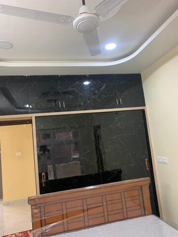 Furnished Amenities in 3 BHK Apartment at Manikonda – for Rent