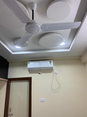 Furnished Amenities in 3 BHK Apartment at Manikonda – for Rent