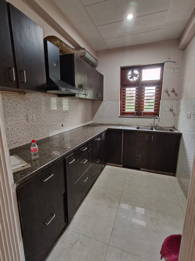 Kitchen, sector 45 3 Bedroom 1680 Sq.Ft. Builder Floor In Sector 45 Gurgaon 8923113
