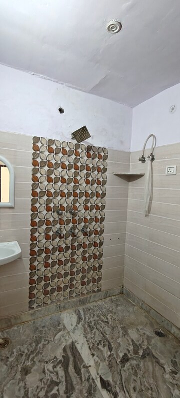 Bathroom in 2 BHK Builder Floor at Mayur Vihar Phase 1 – for Rent
