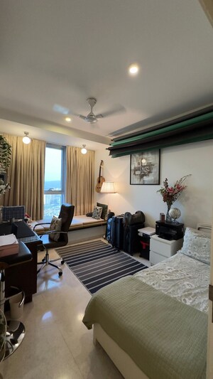 Living Room in 3 BHK Apartment at Oberoi Exquisite Goregaon, Goregaon East – for Sale