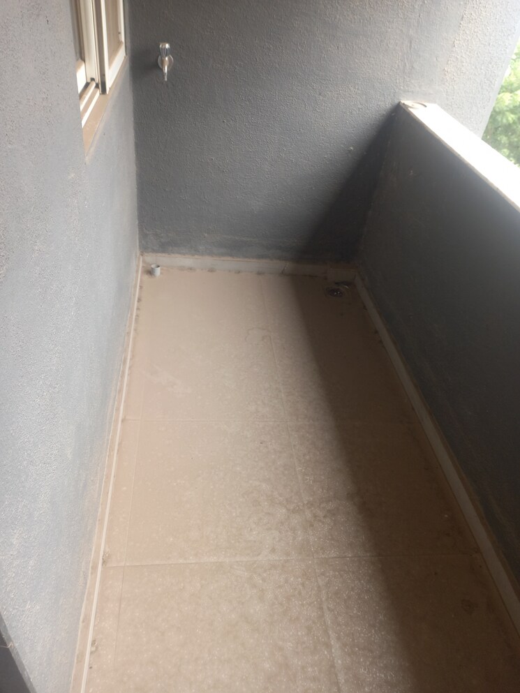 Balcony, oxford-florida-river-walk-2 2 Bedroom 751 Sq.Ft. Apartment In Mundhwa Pune 8923143