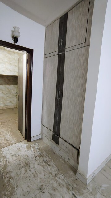 Building Lobby in 1 BHK Builder Floor at Govindpuri – for Rent