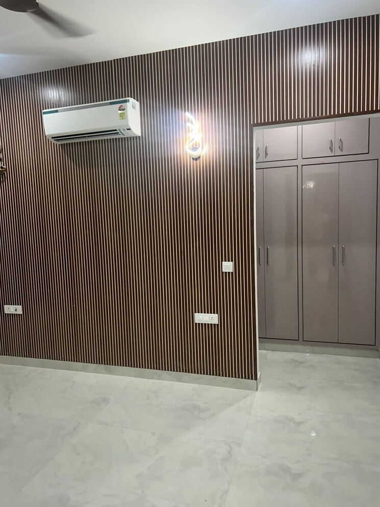 Room, ansal-api-esencia 3.5 Bedroom 300 Sq.Yd. Builder Floor In Sector 67 Gurgaon 8923155