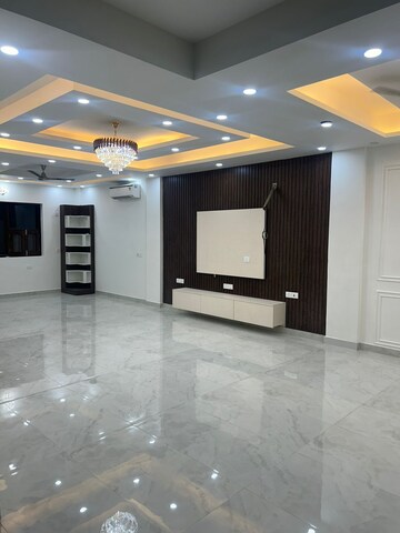 3.5 BHK Builder Floor For Rent in Ansal API Esencia, Sector 67