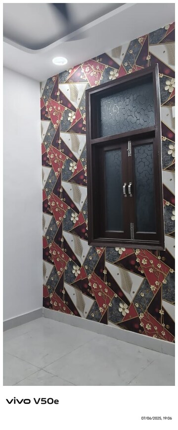 Furnished Amenities in 2 BHK Builder Floor at Govindpuri – for Rent