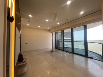 Room in 5 BHK Apartment at Omkar 1973, Worli – for Sale