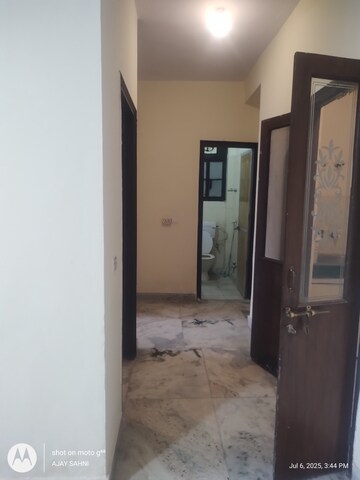 Furnished Amenities in 2 BHK Builder Floor at Mehrauli – for Rent