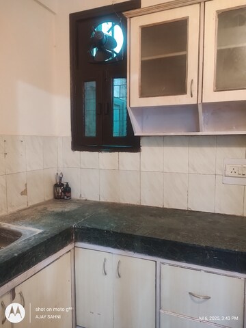 Furnished Amenities in 2 BHK Builder Floor at Mehrauli – for Rent
