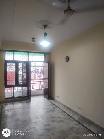 Room in 2 BHK Builder Floor at Mehrauli – for Rent