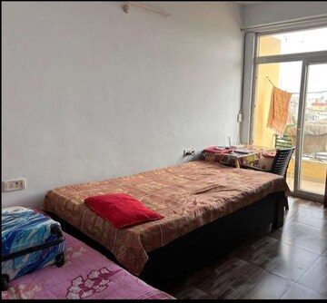 Bedroom in 2 BHK Apartment at Gomti Nagar – for Rent