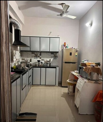 Kitchen in 2 BHK Apartment at Gomti Nagar – for Rent