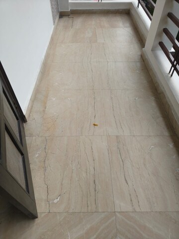 Balcony in 3 BHK Builder Floor at Satyam Plaza, Sector 15 – for Rent