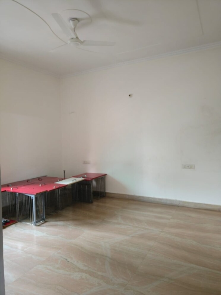 Room, satyam-plaza 3 Bedroom 1500 Sq.Ft. Builder Floor In Sector 15 Gurgaon 8923192