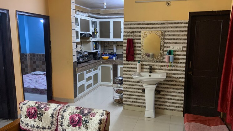 Living Room, jogabai extension 3 Bedroom 95 Sq.Yd. Apartment In Jogabai Extension Delhi 8923179