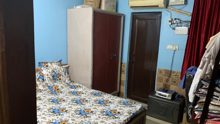 Bedroom, jogabai extension 3 Bedroom 95 Sq.Yd. Apartment In Jogabai Extension Delhi 8923179