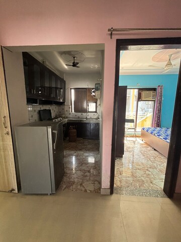 Parking in 3 BHK Builder Floor at Sector 39 – for Rent