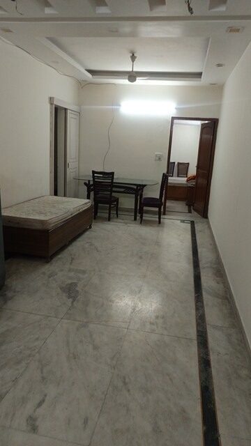 Room in 1 BHK Builder Floor at Patel Nagar – for Rent