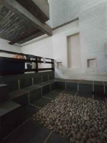 Staircase in 5 BHK Builder Floor at Ansal Sushant Lok I, Sector 43 – for Rent