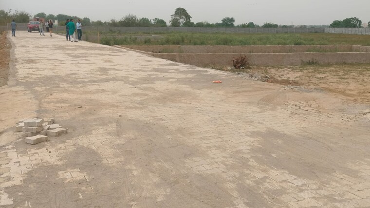 undefined, burari  150 Sq.Yd. Plot In Burari Delhi 8923234