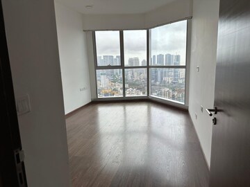 Room in 4 BHK Apartment at Bombay Realty Island city center ICC, Wadala – for Rent