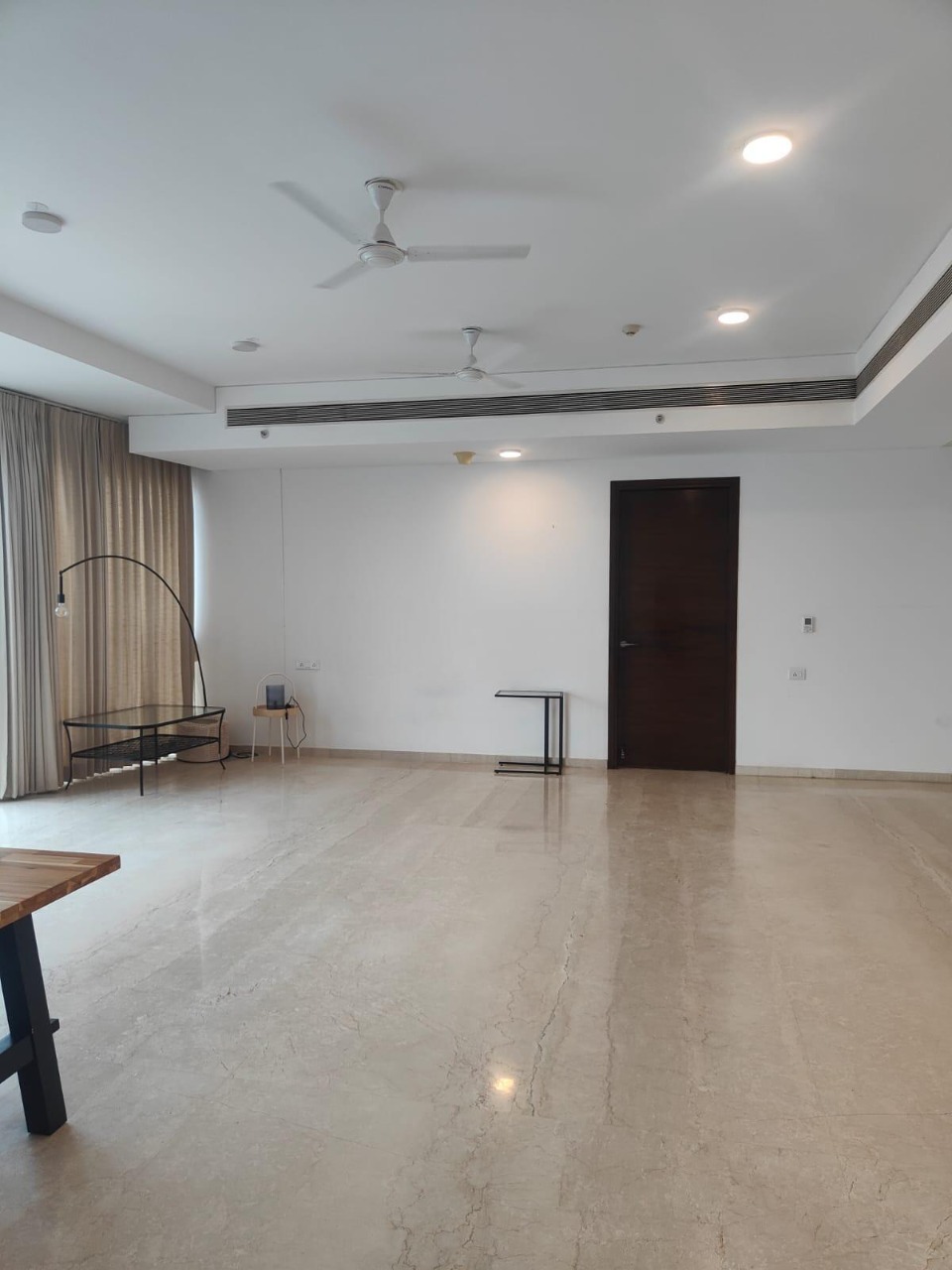 4 BHK + Servant Room Apartment For Rent in Bombay Realty Springs