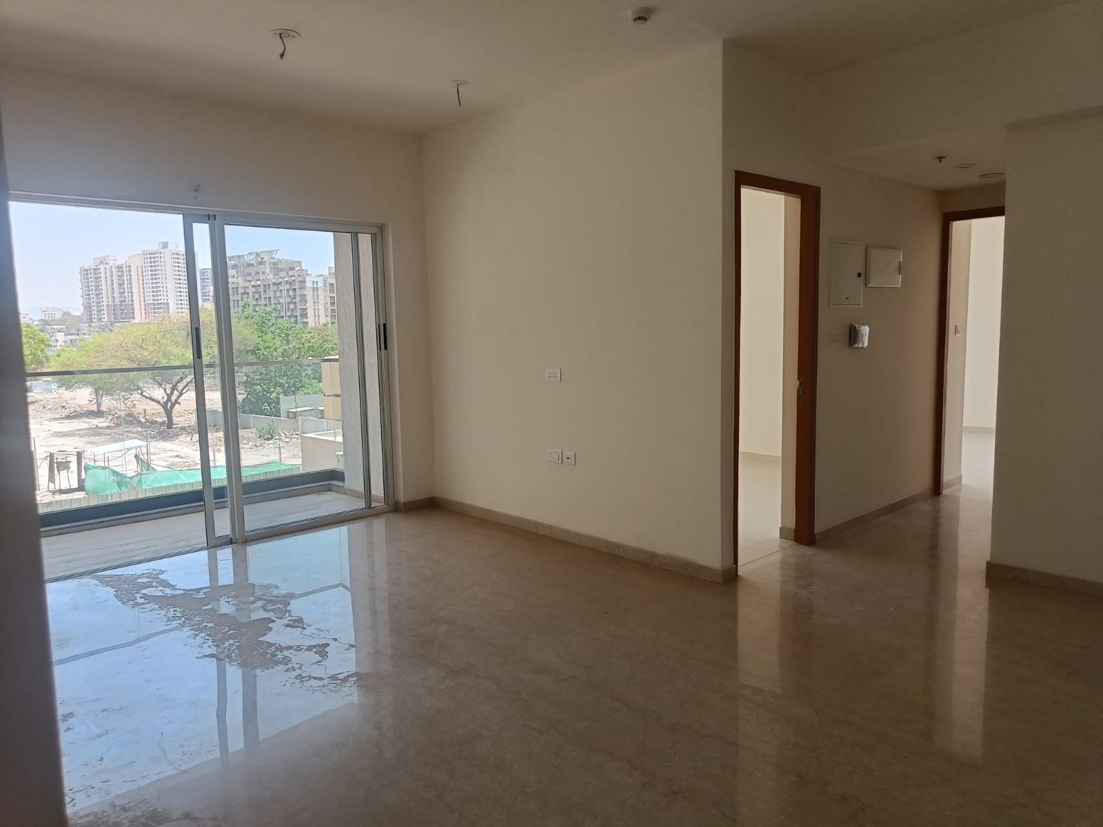 3 BHK Apartment For Rent in Oxford Premium