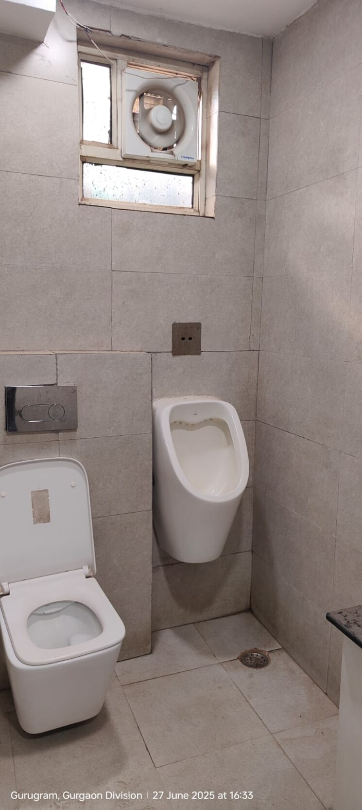 Floor Plan, udyog vihar Commercial Office Space 2000 Sq.Ft. In Udyog Vihar Gurgaon 8923380