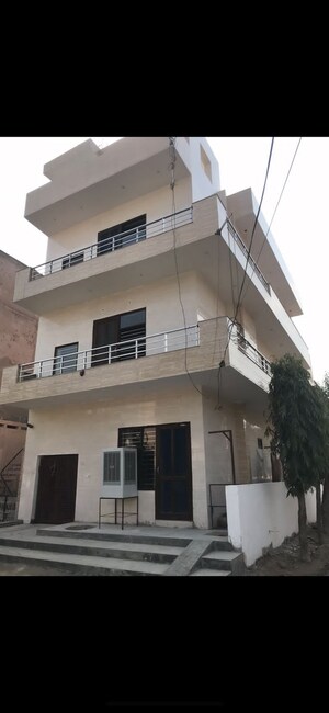 2.5 BHK Builder Floor For Sale in Sector 10
