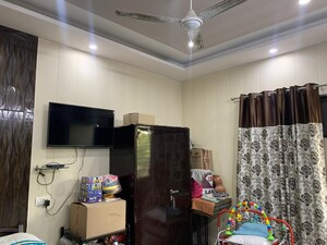 Furnished Amenities in 2.5 BHK Builder Floor at Sector 10 – for Sale