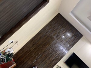 Furnished Amenities in 2.5 BHK Builder Floor at Sector 10 – for Sale