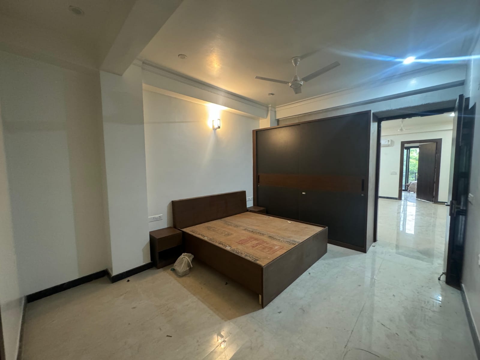 3 BHK + Servant Room Builder Floor For Rent in Sector 43